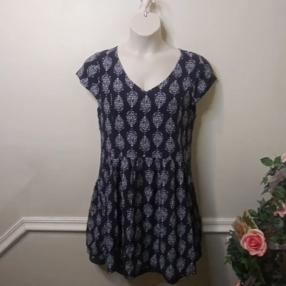 Garnet Hill Navy & White Floral Print Summer Day Dress - Picture 2 of 9
